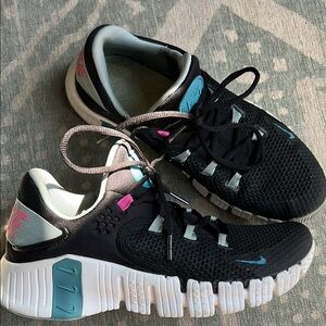 Nike Metcon Athletic Sneakers